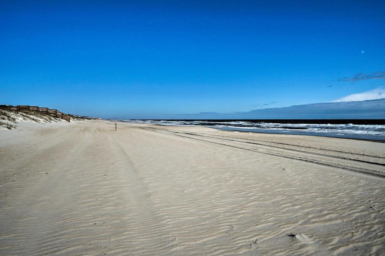Breezy Beach Retreat With 180-Degree Ocean Views! Διαμέρισμα Carolina Beach Εξωτερικό φωτογραφία