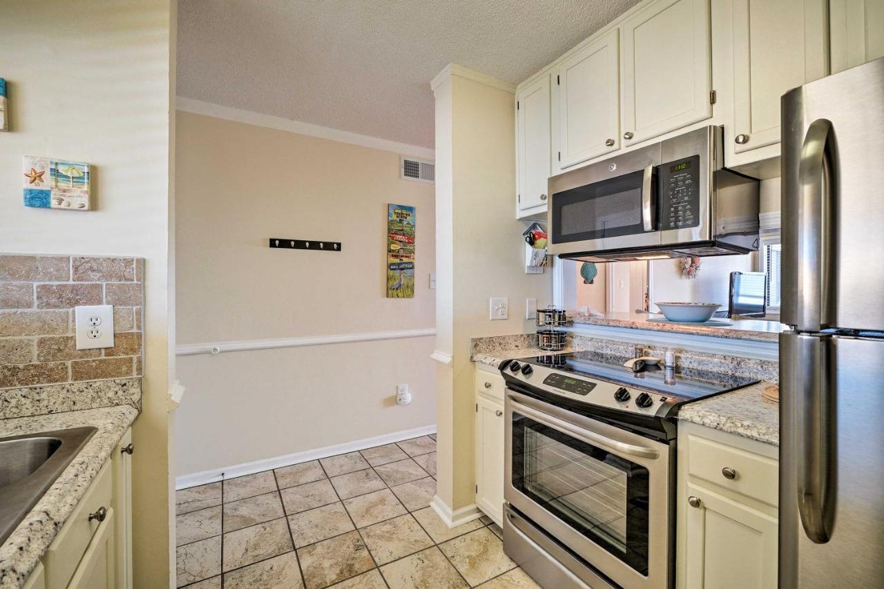Breezy Beach Retreat With 180-Degree Ocean Views! Διαμέρισμα Carolina Beach Εξωτερικό φωτογραφία