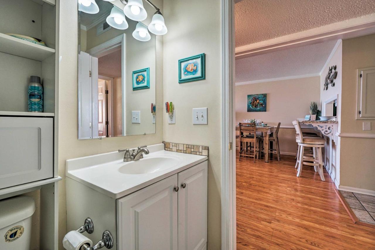 Breezy Beach Retreat With 180-Degree Ocean Views! Διαμέρισμα Carolina Beach Εξωτερικό φωτογραφία