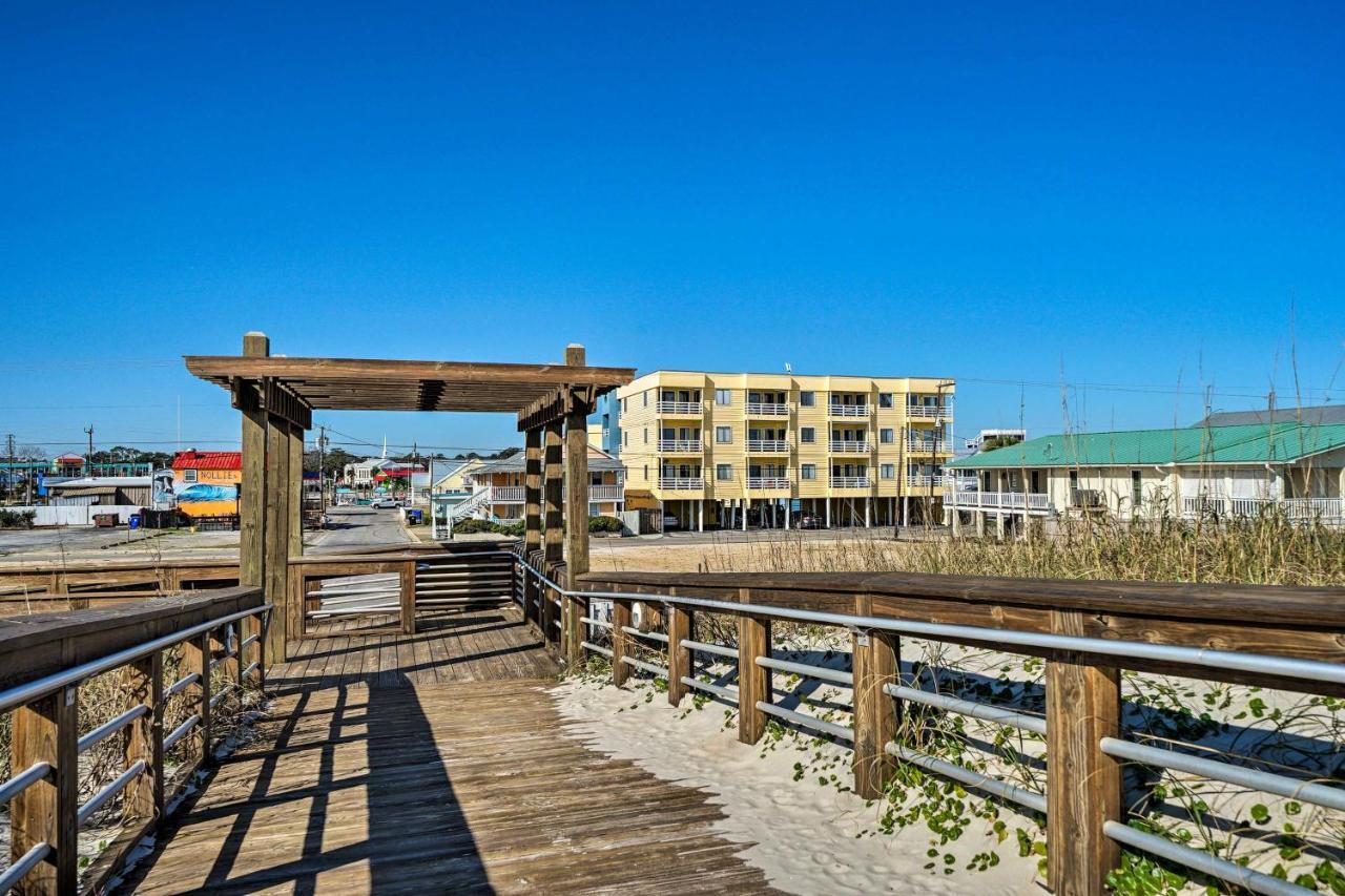Breezy Beach Retreat With 180-Degree Ocean Views! Διαμέρισμα Carolina Beach Εξωτερικό φωτογραφία